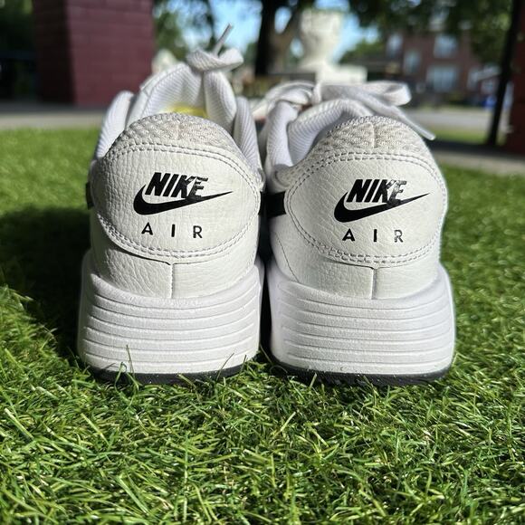 Nike White and Black Athletic Shoes - Picture 3 of 8